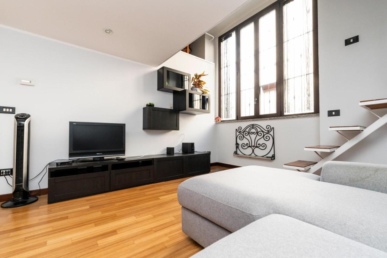 Casemi - Vincenzo 12 In Center Apartment Милано Екстериор снимка